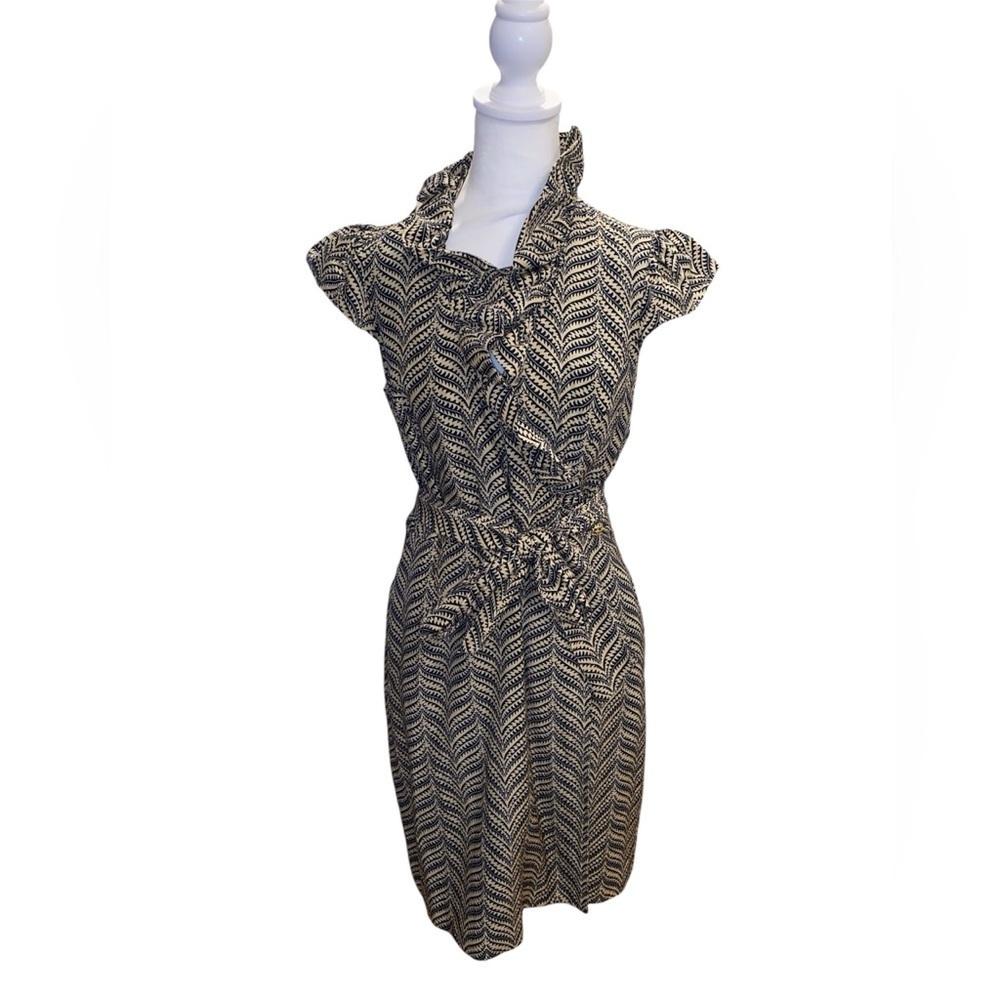 Elizabeth McKay Wrap Dress - Picture 4 of 8